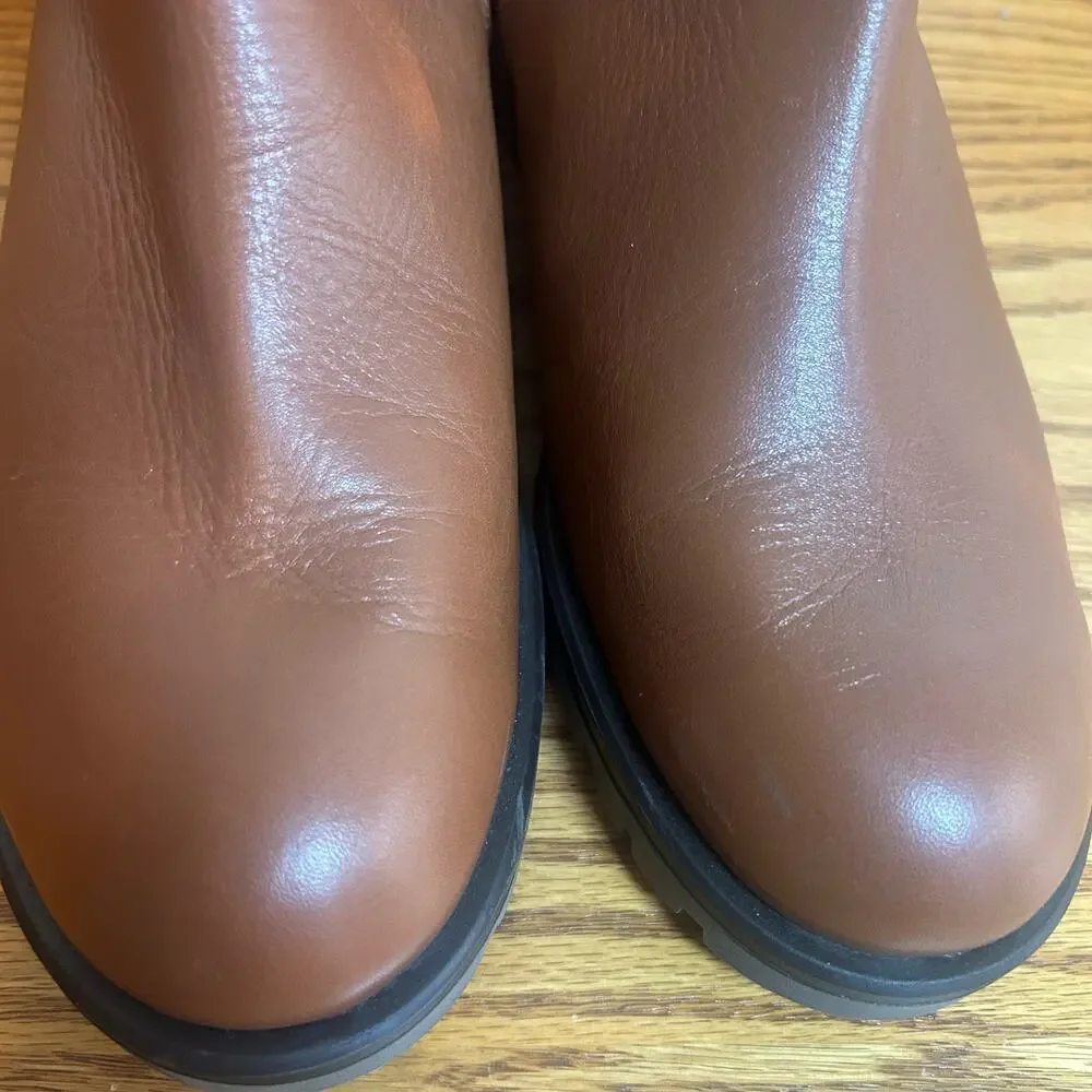 Lamica Women's Leather Boots Size 10 European Size 41 Zipper Rubber Sole